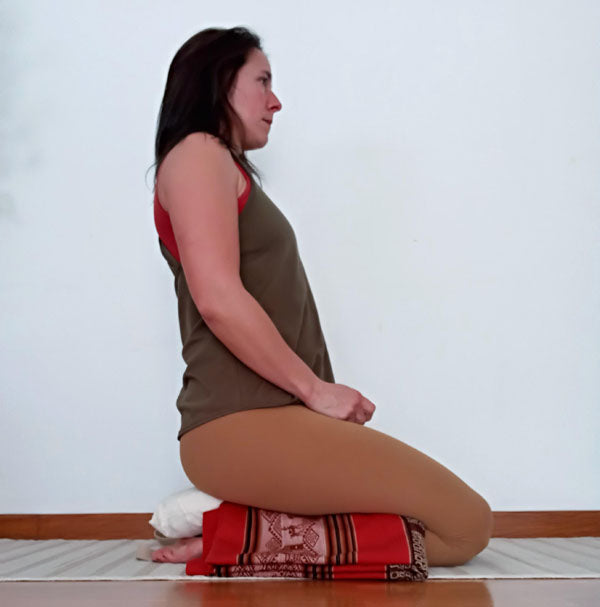 Yoga pour douleurs au genou – Ananda Hum