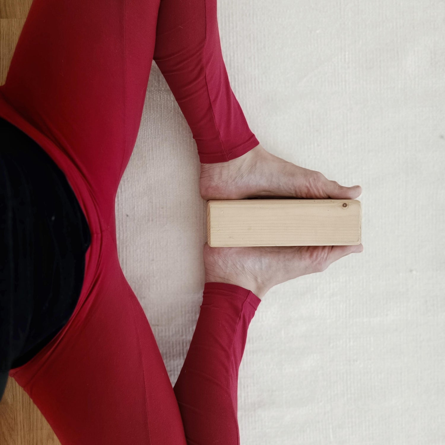 Brique de yoga en bois pour salle de yoga