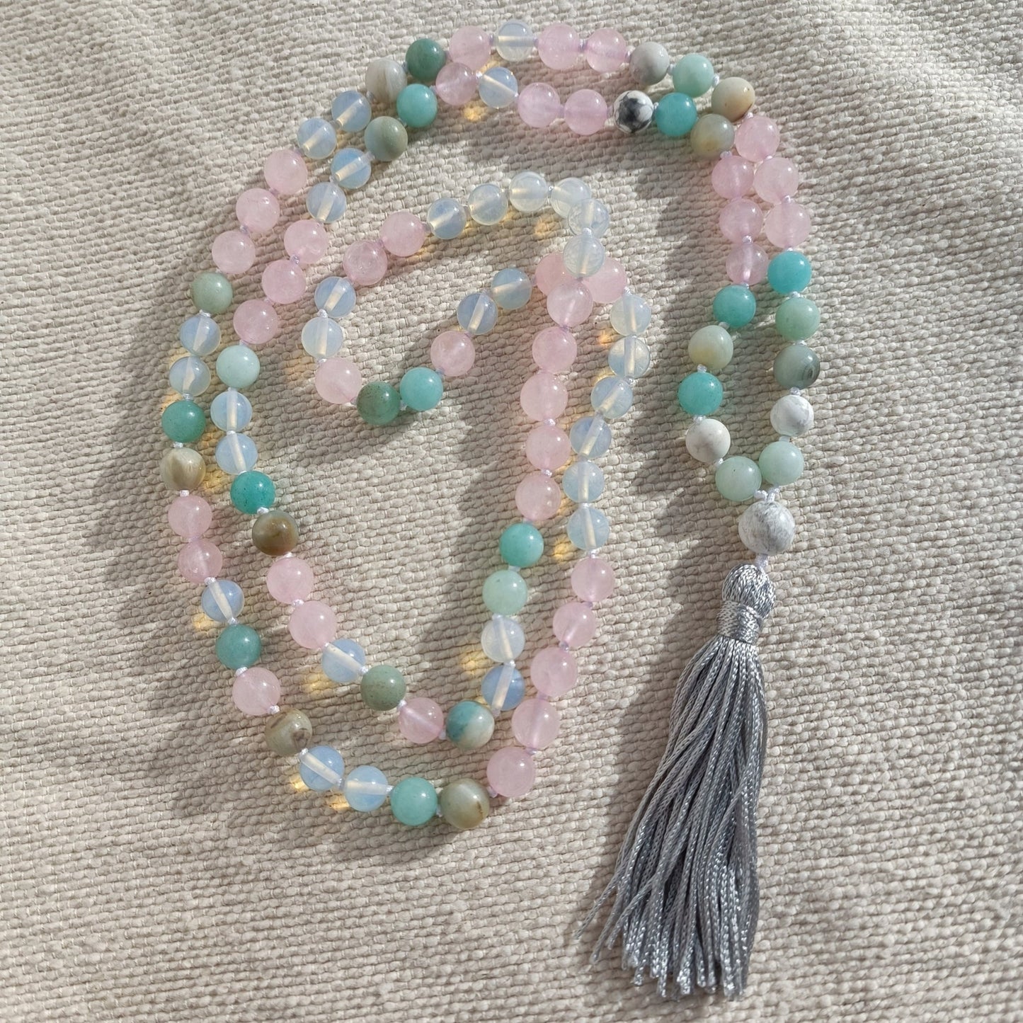 Mala Japa en quartz rose, amazonite et pierre de lune Ananda Hum pour soulager l'anxiété