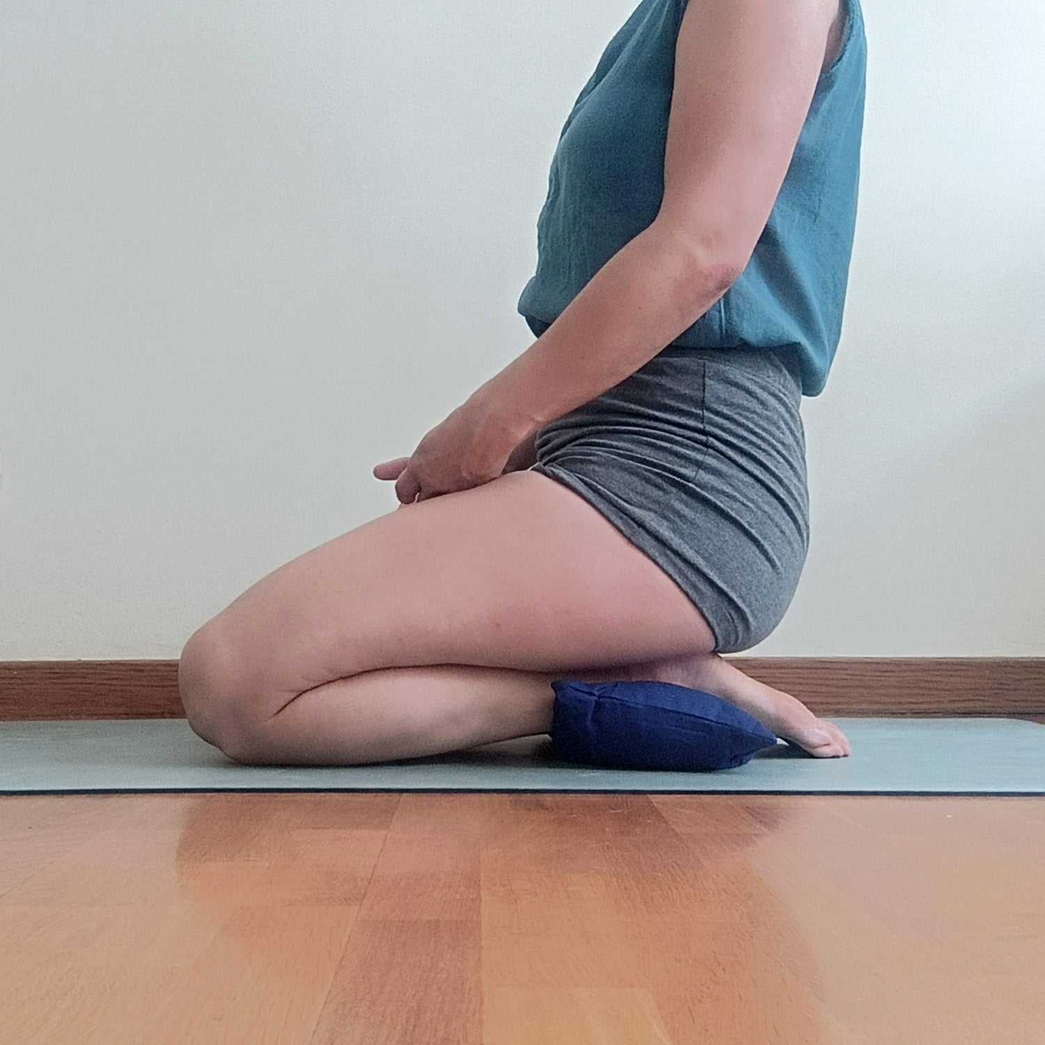 yoga cushion for sore ankles