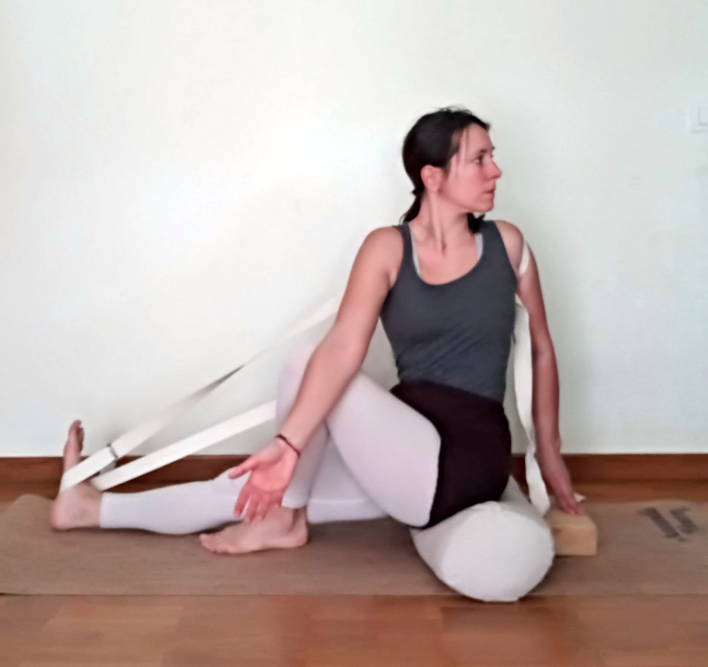 Bolster de yoga cylindrique en coton biologique – Ananda Hum