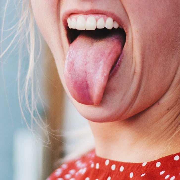 how to clean tongue